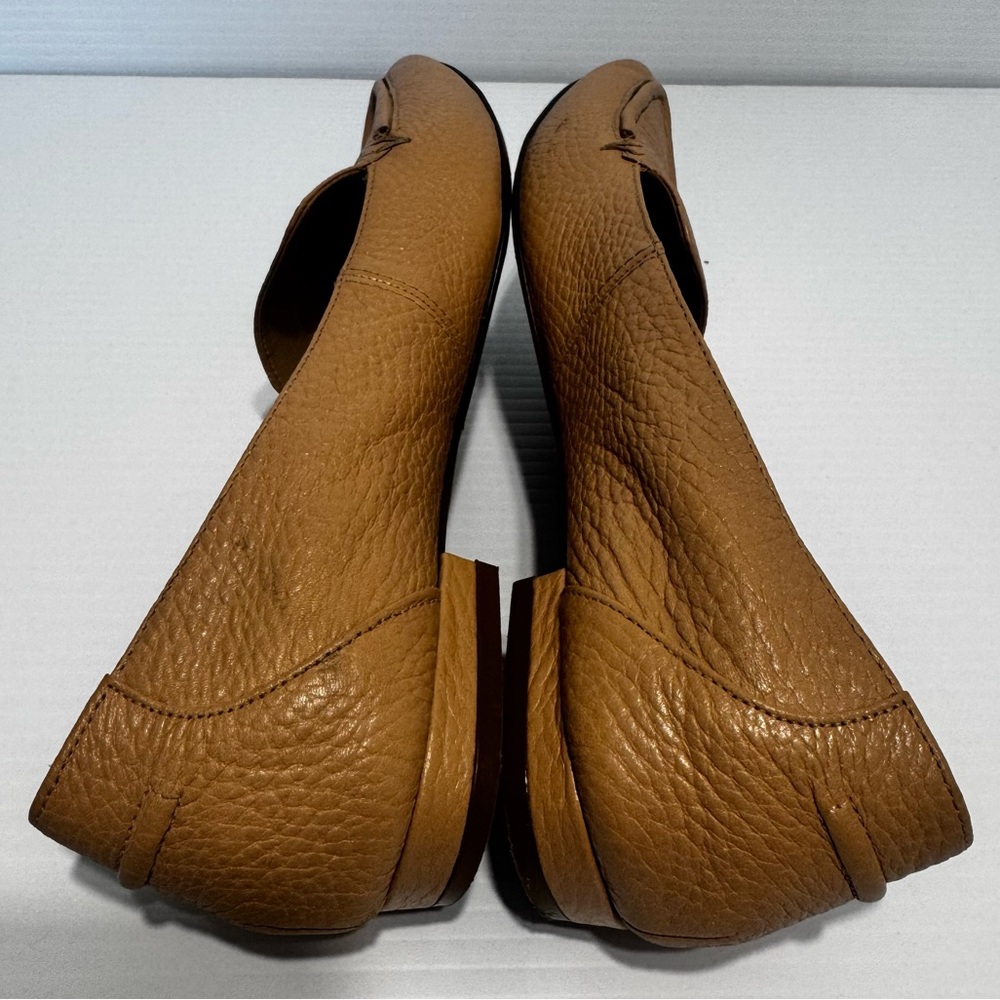 Vionic Noah Tan Leather Pointy Toes Flats Size 7.5 - Picture 12 of 16